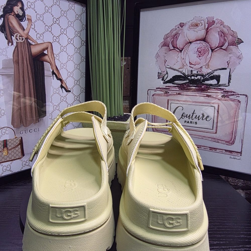 UGG Sandals - Picture 5 of 8